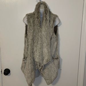 Democracy Faux fur Vest size M white/brown